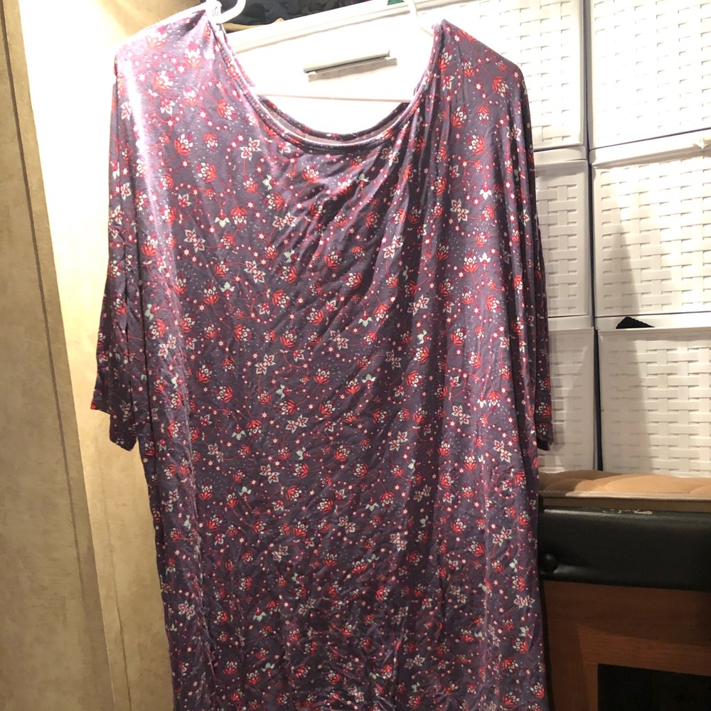 Small Lularoe top